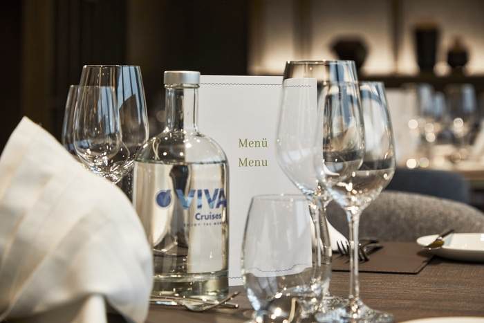 Viva Cruises Viva One - Restaurant 1.jpg